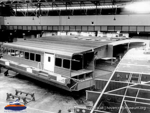 SRN4 stretched to Mark 3 - SUPER 4 in 1978-9 -   (The <a href='http://www.hovercraft-museum.org/' target='_blank'>Hovercraft Museum Trust</a>).